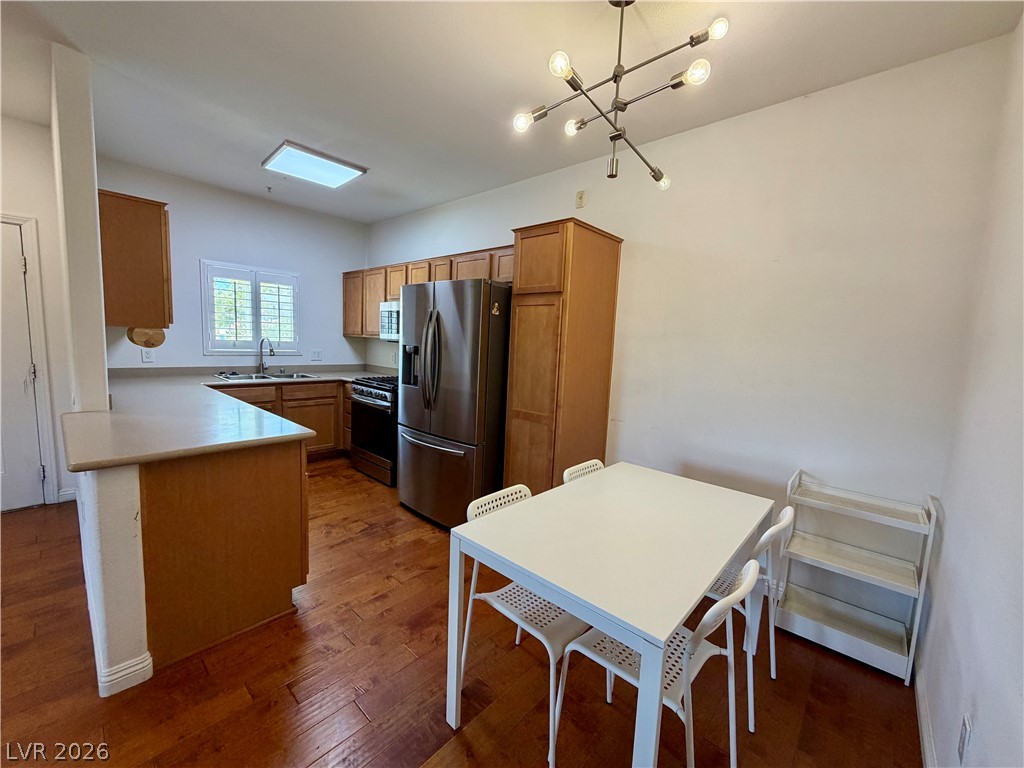 2291 W Horizon Ridge Parkway 1101