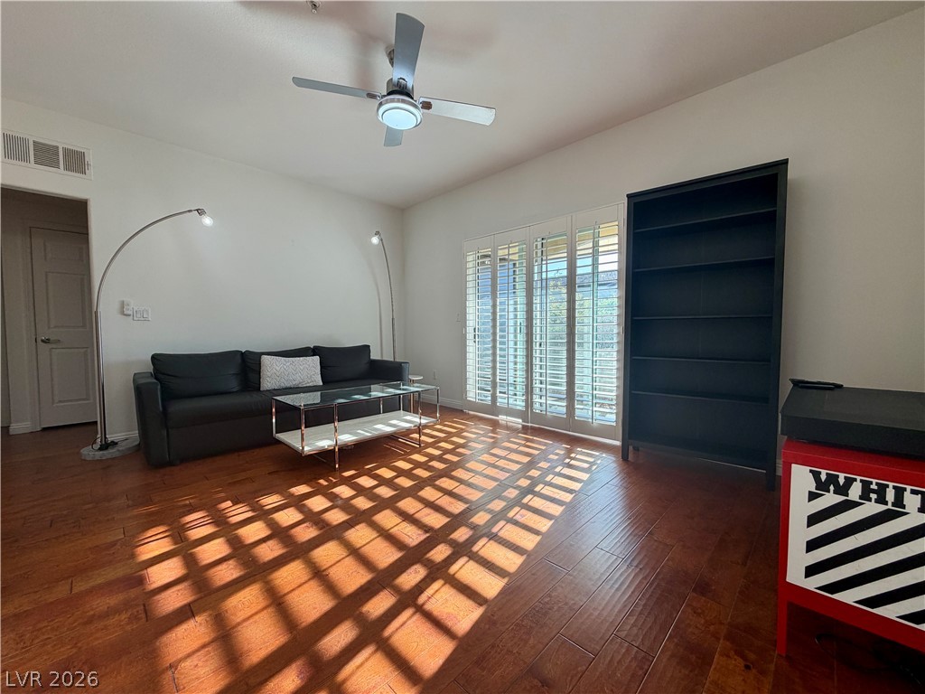 2291 W Horizon Ridge Parkway 1101
