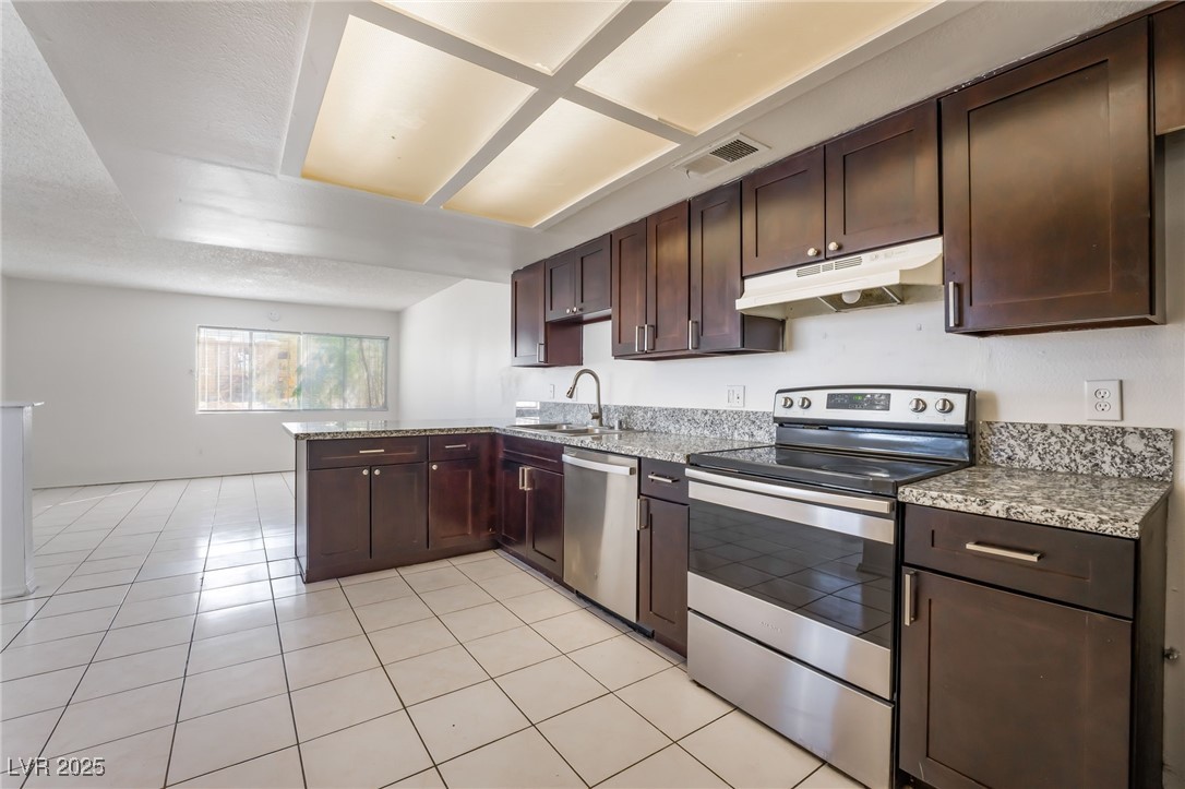 2312 Seco Adobe Circle