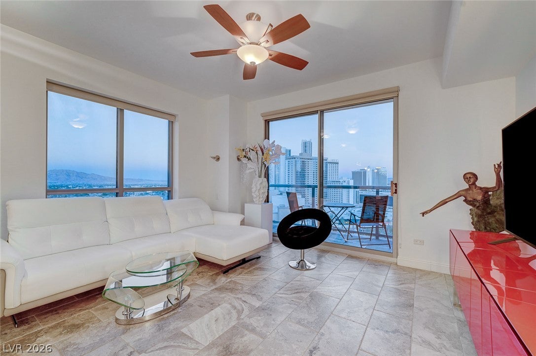 200 W Sahara Avenue 1208