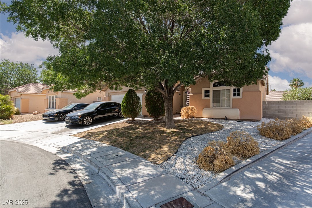 Properties 2 2631 Bed Knoll Court