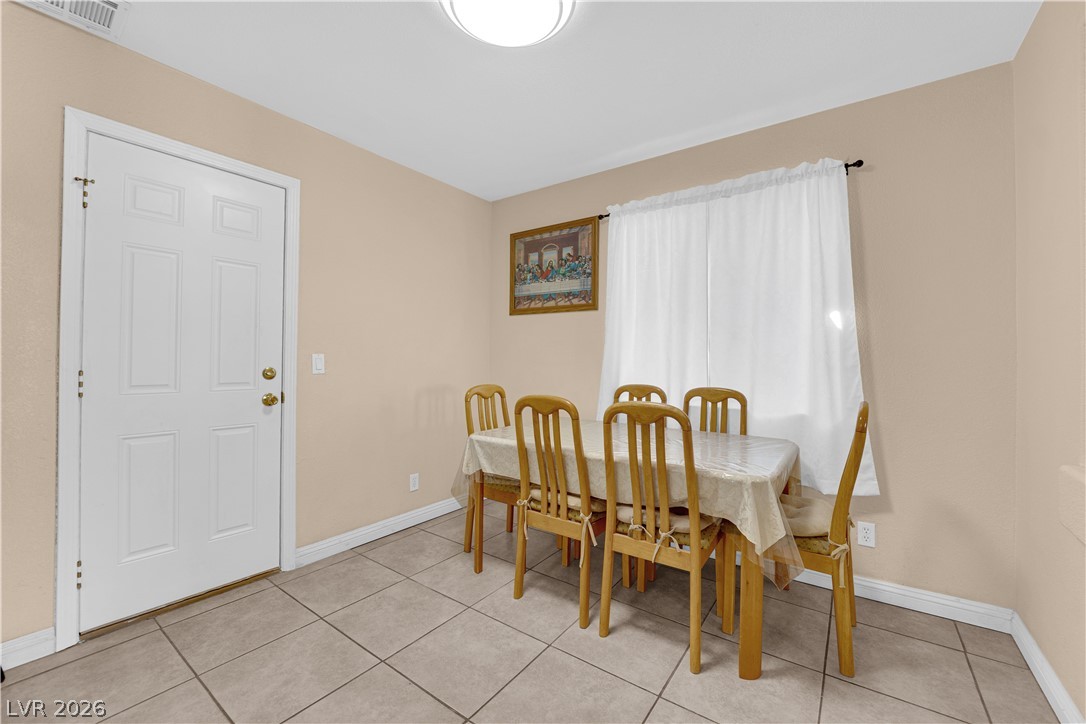 1913 Demetrius Avenue