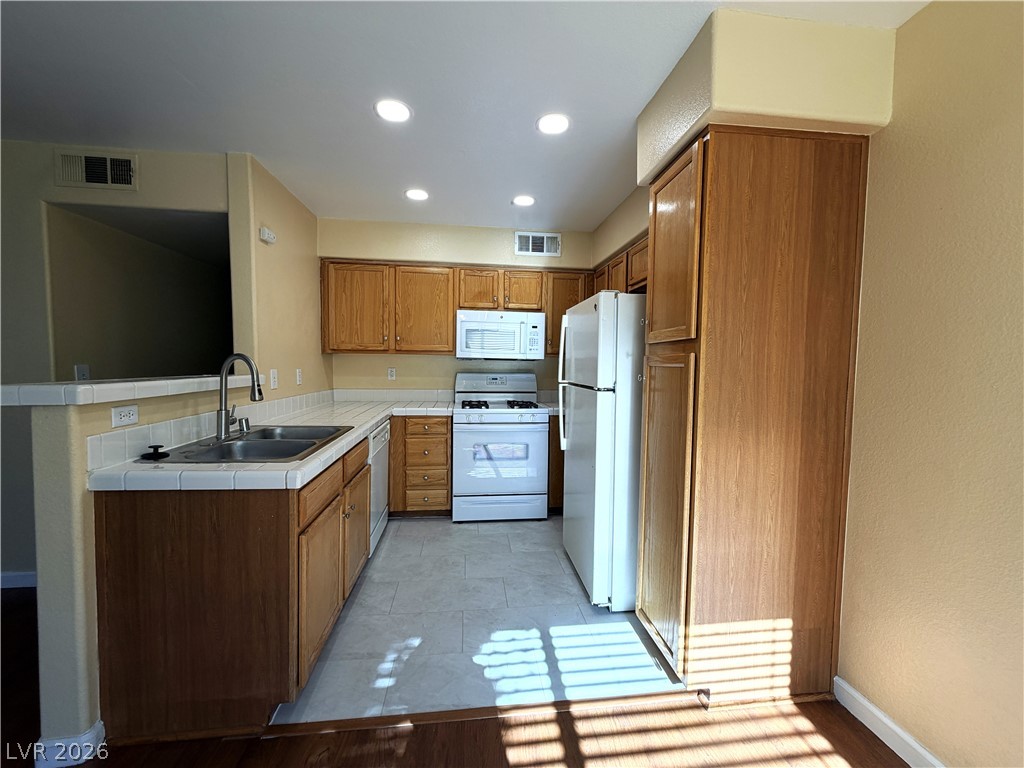 4955 Lindell Road 203