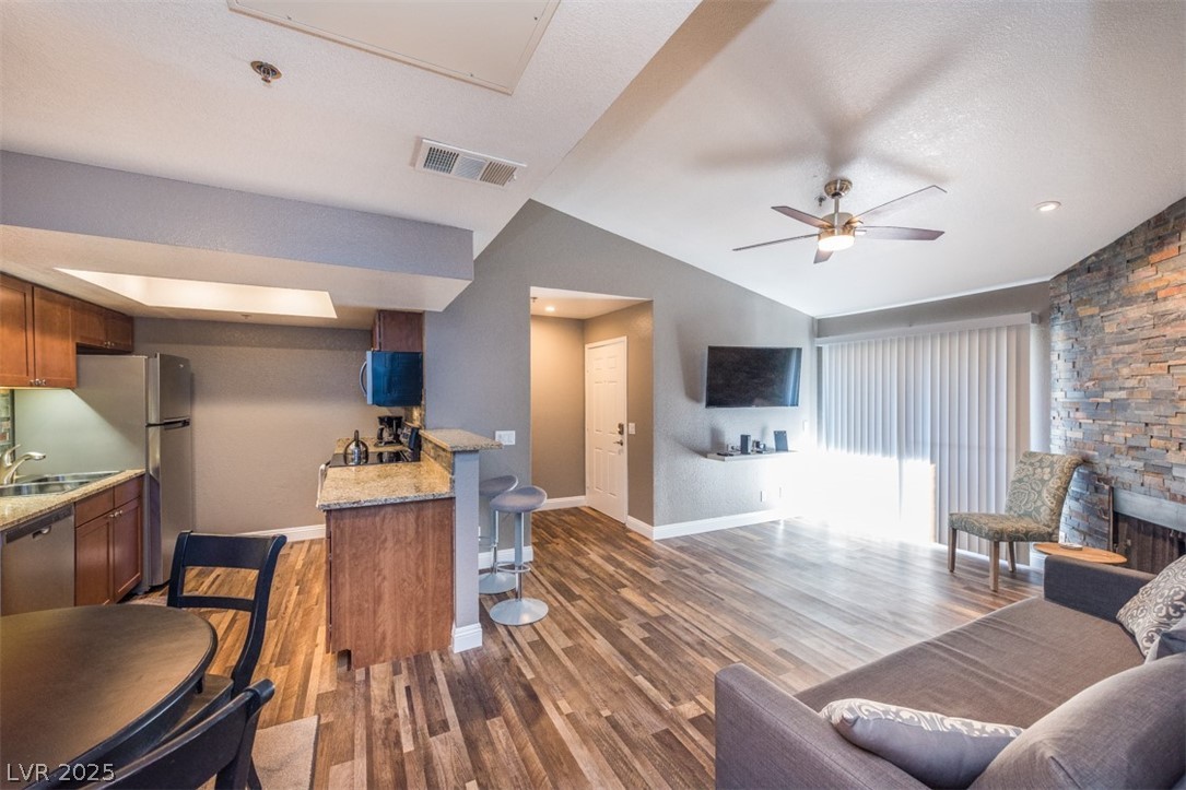4200 S Valley View Boulevard 3065