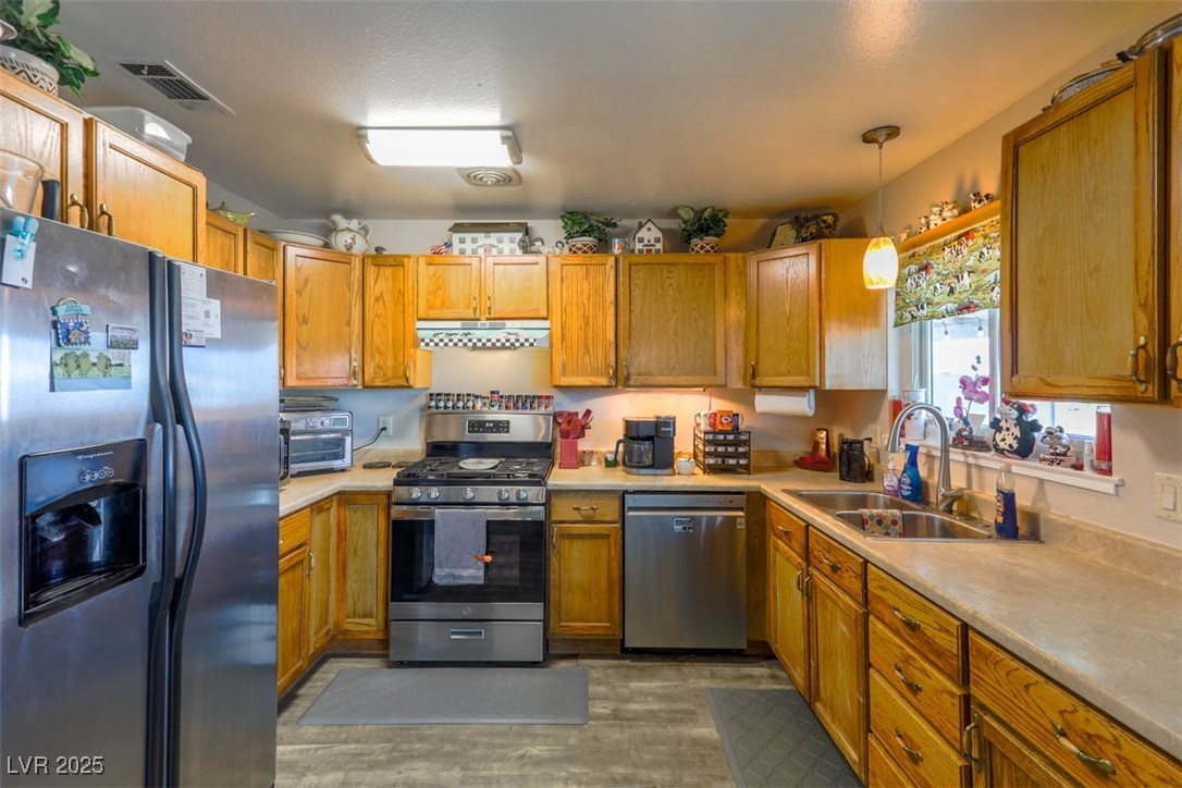 7121 Hurricane Way