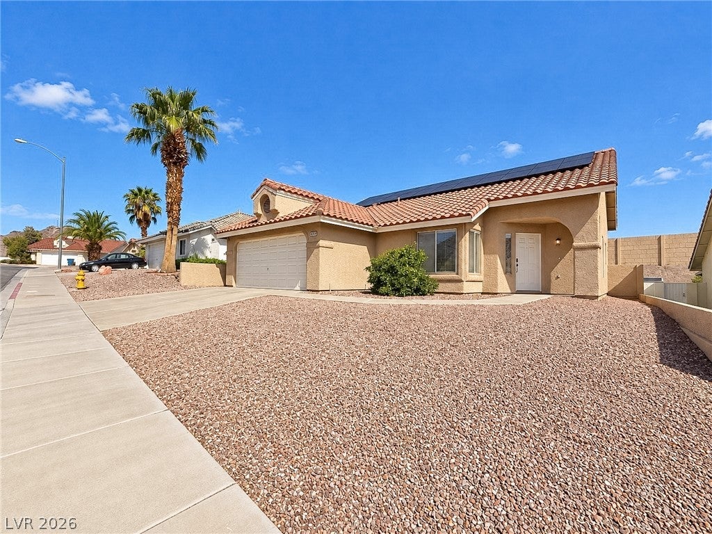 978 Hunters Run Drive