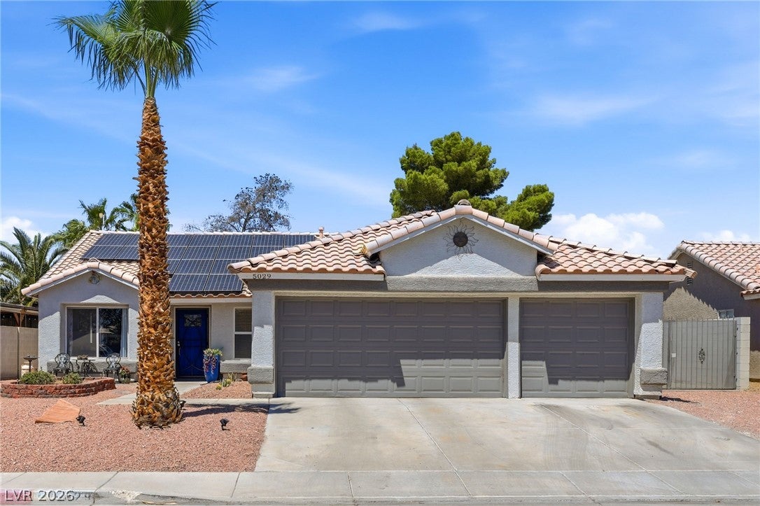 Photo 1 of 35 — 5029 Sunrise Falls Court, North Las Vegas, NV 89031