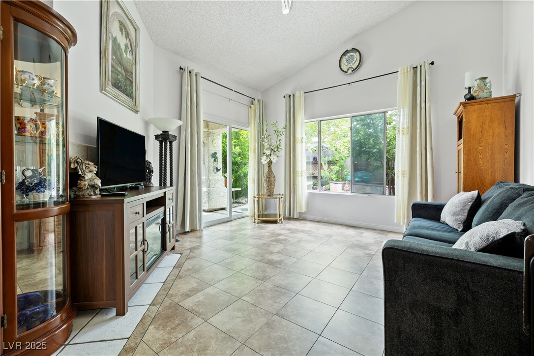2837 Du Barry Manor Lane, Las Vegas, Nevada image 5