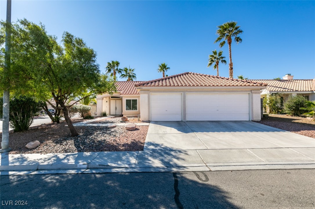 6203 Shadow Oak Drive, North Las Vegas, Nevada image 1