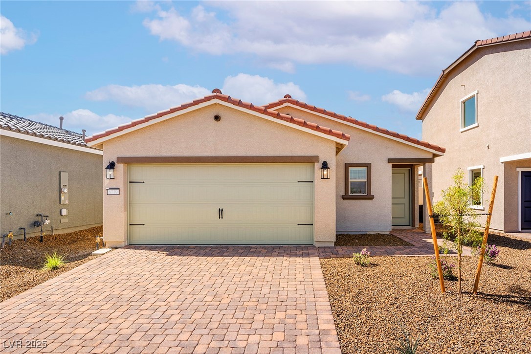 6719 Violet Cascade Avenue, Las Vegas, Nevada image 1