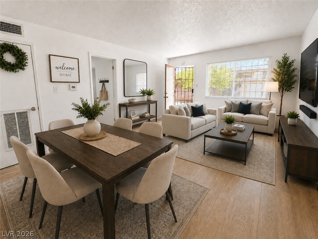 Properties 1 3720 Royal Crest Street 15