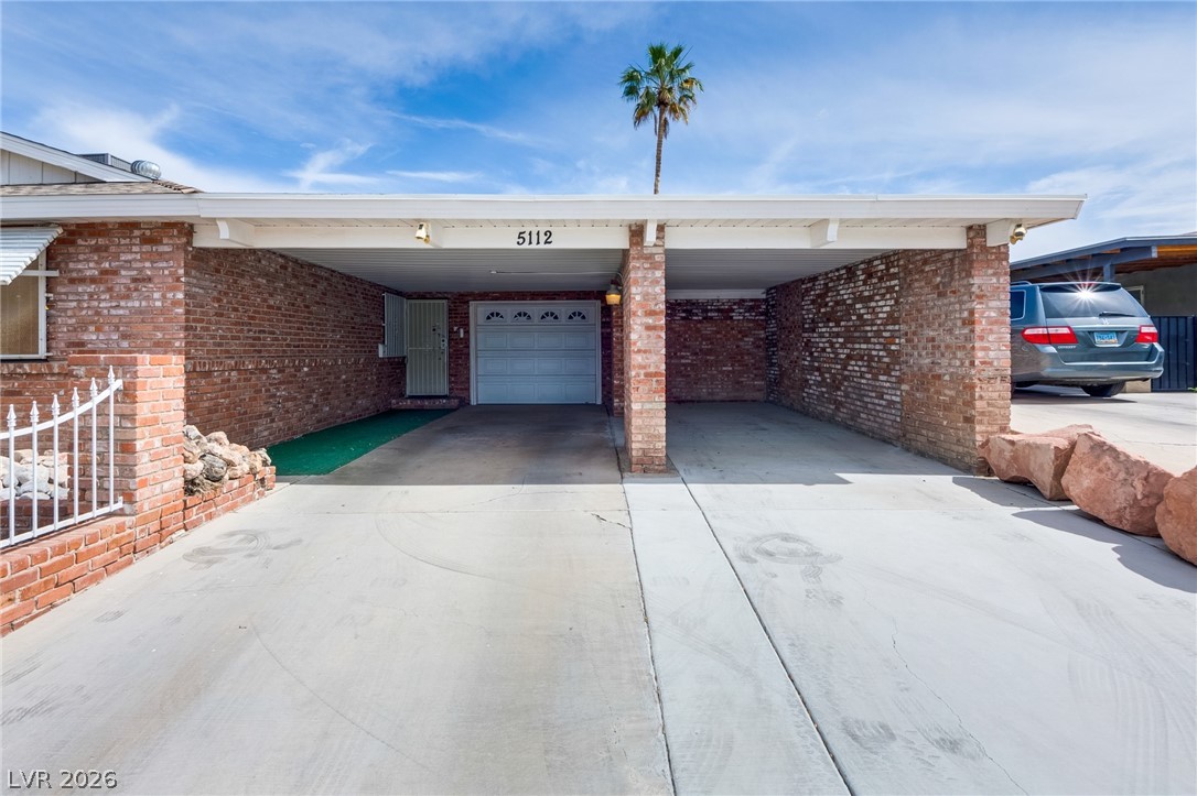 5112 San Anselmo Street