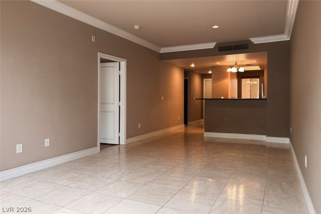 210 E Flamingo Road 112