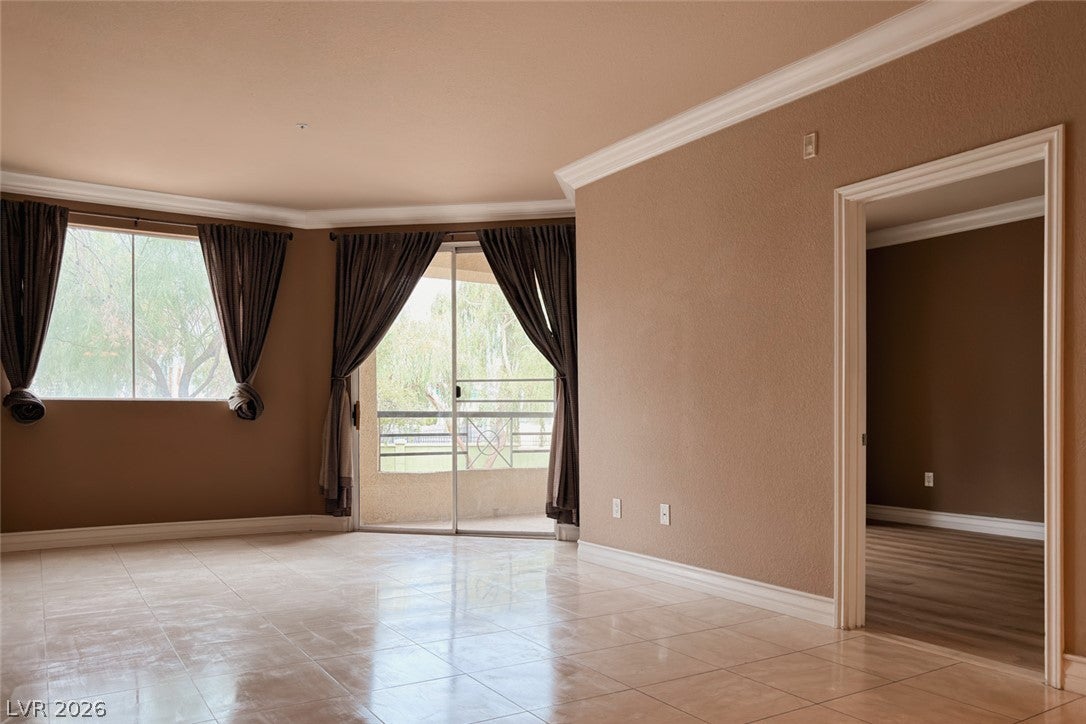 210 E Flamingo Road 112