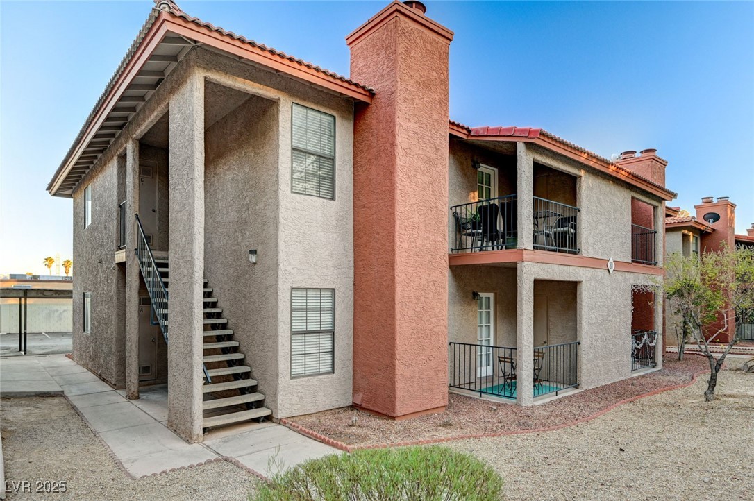 Las Vegas, Nevada 89103, United States, 2 Bedrooms Bedrooms, ,2 BathroomsBathrooms,Residential,Active,5076