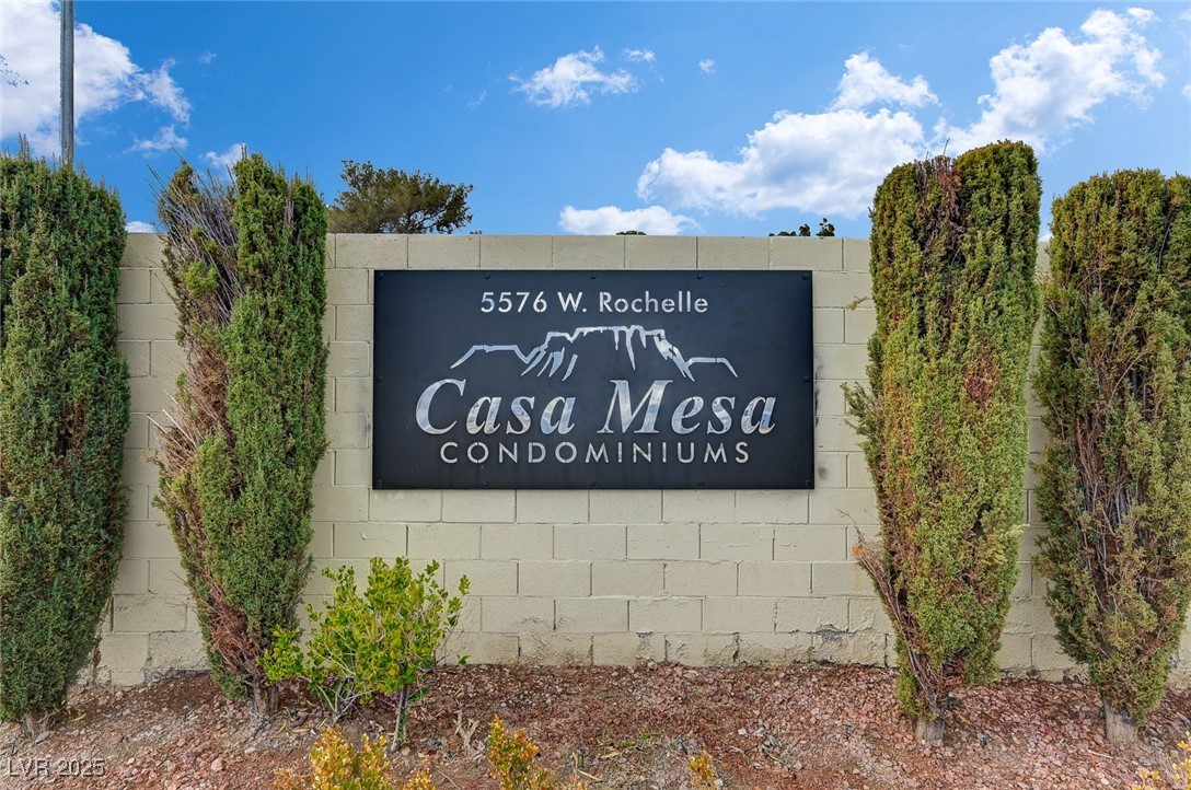 Las Vegas, Nevada 89103, United States, 2 Bedrooms Bedrooms, ,2 BathroomsBathrooms,Residential,Active,5076