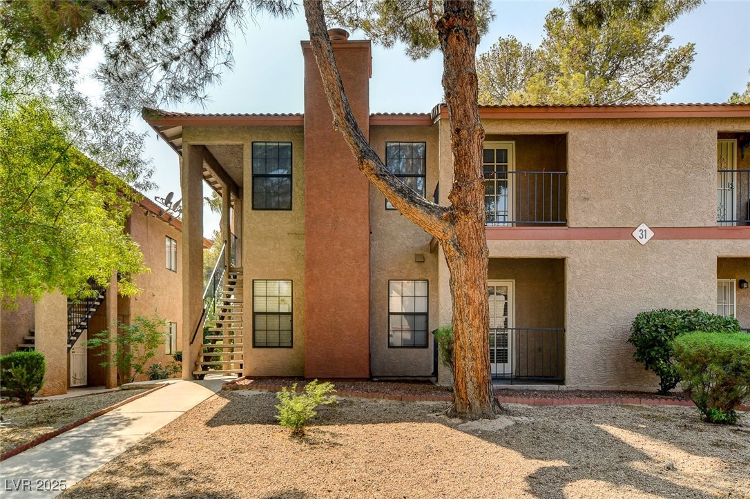 Las Vegas, Nevada 89103, United States, 2 Bedrooms Bedrooms, ,2 BathroomsBathrooms,Residential,Active,5076