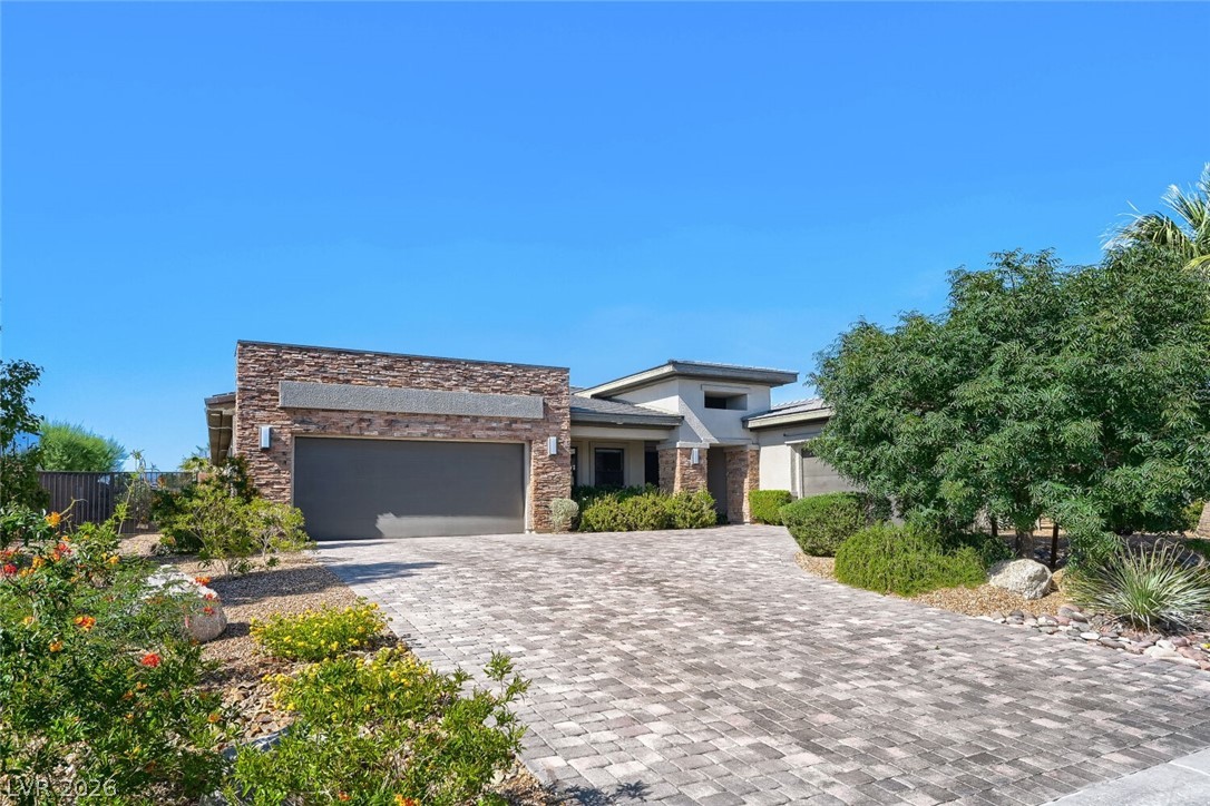8494 Wolf Mountain Court