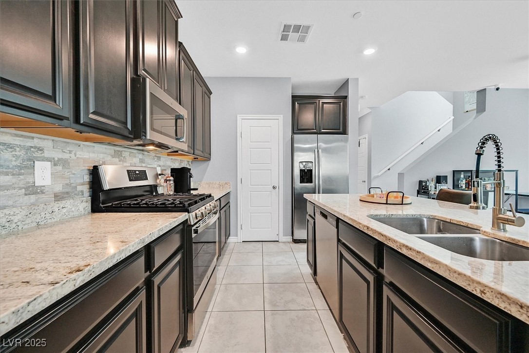 788 Grand Country Avenue, North Las Vegas, Nevada image 6