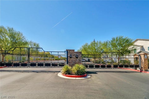 Townhouse For Sale - 524 Shophia Skye Street #226<br/> Henderson, NV 89052