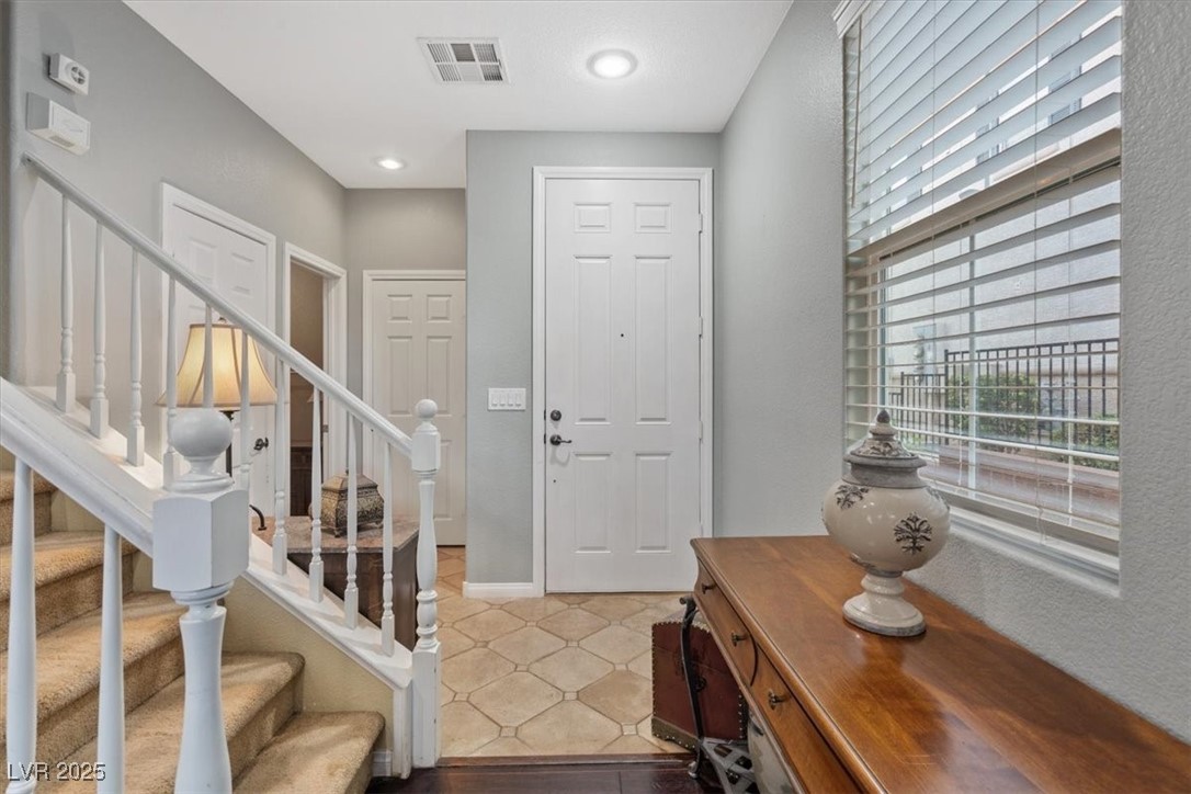 9116 Alpine Grove Avenue 103