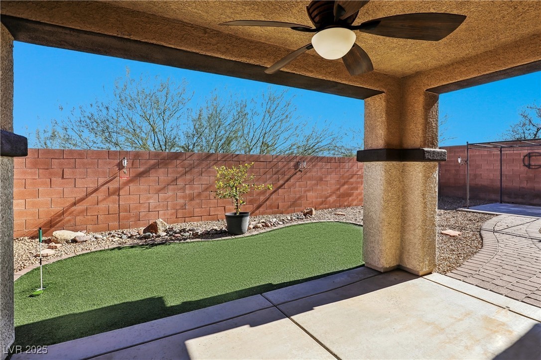 Henderson, Nevada 89002, United States, 3 Bedrooms Bedrooms, ,2 BathroomsBathrooms,Residential,Pending,11167