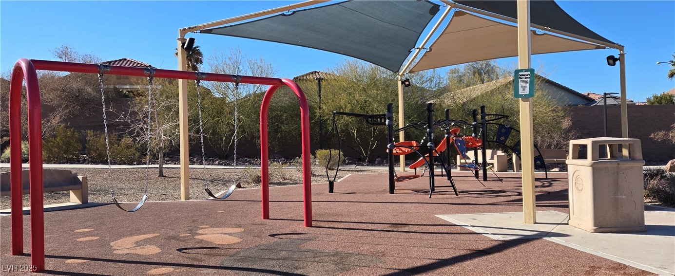 Henderson, Nevada 89002, United States, 3 Bedrooms Bedrooms, ,2 BathroomsBathrooms,Residential,Pending,11167