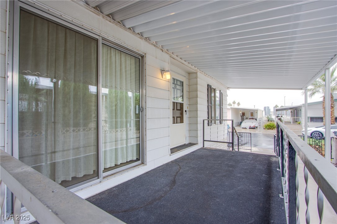 Properties 4 4557 Royal Ridge Way 193