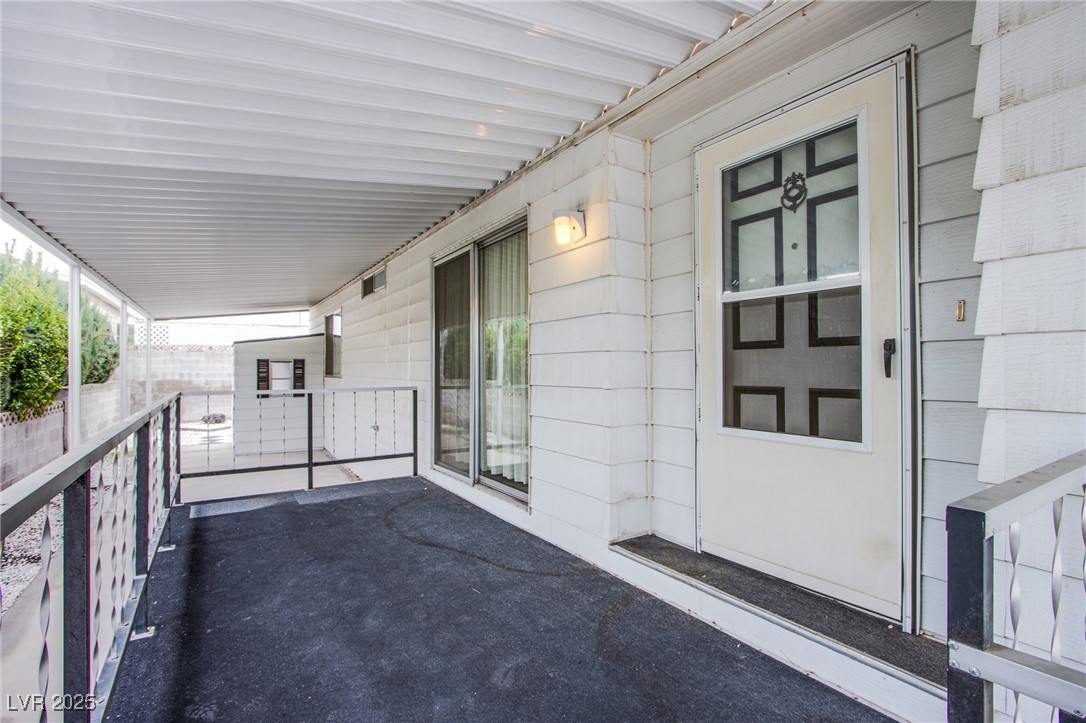 Properties 3 4557 Royal Ridge Way 193