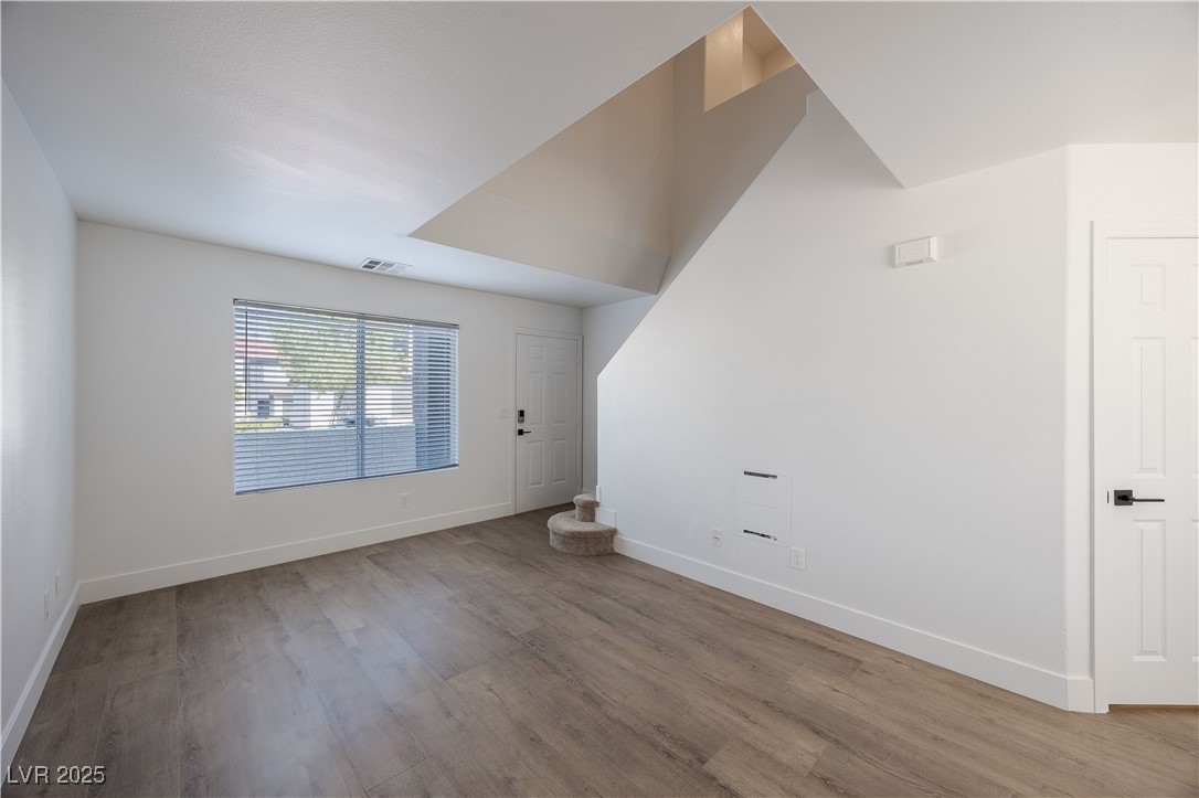 540 W Horizon Ridge Parkway 1902