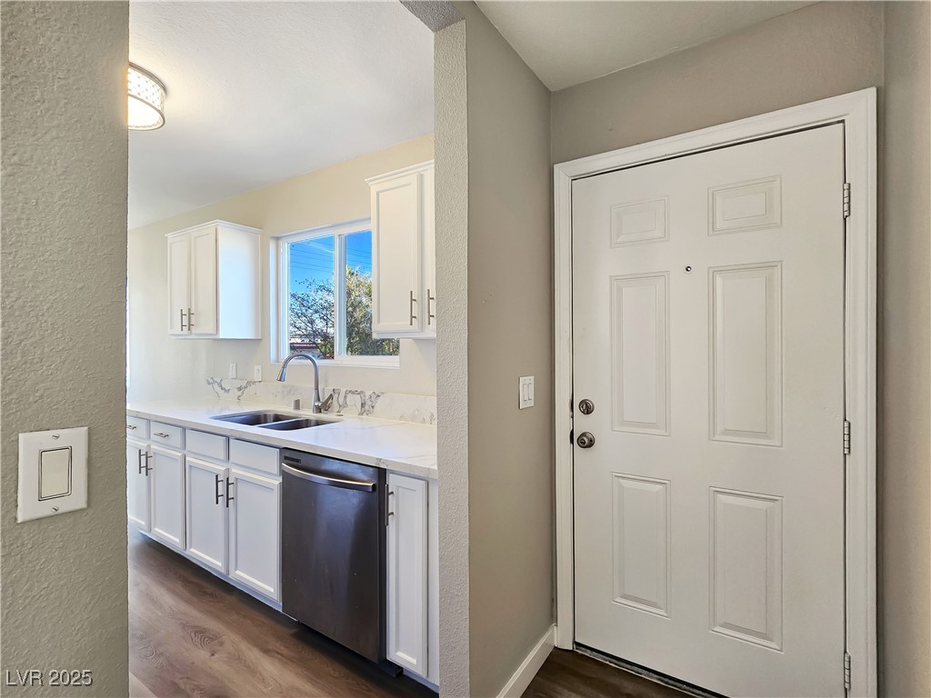 1812 N Decatur Boulevard 202