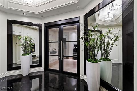 Photo of 2747 Paradise Road #3404, Las Vegas, NV 89109 (MLS # 2727694)