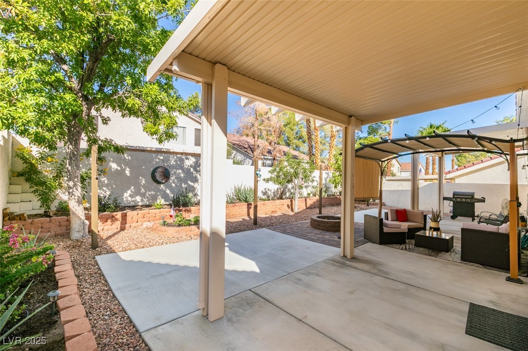 Henderson, Nevada 89012, United States, 3 Bedrooms Bedrooms, ,3 BathroomsBathrooms,Residential,Active,213606