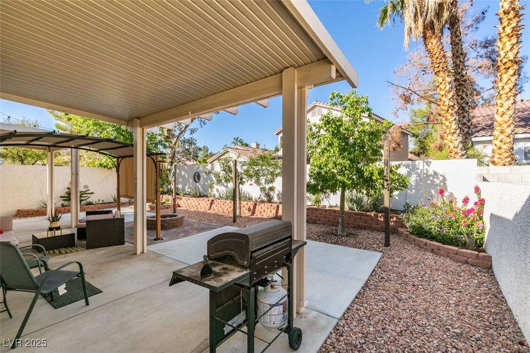 Henderson, Nevada 89012, United States, 3 Bedrooms Bedrooms, ,3 BathroomsBathrooms,Residential,Active,213606