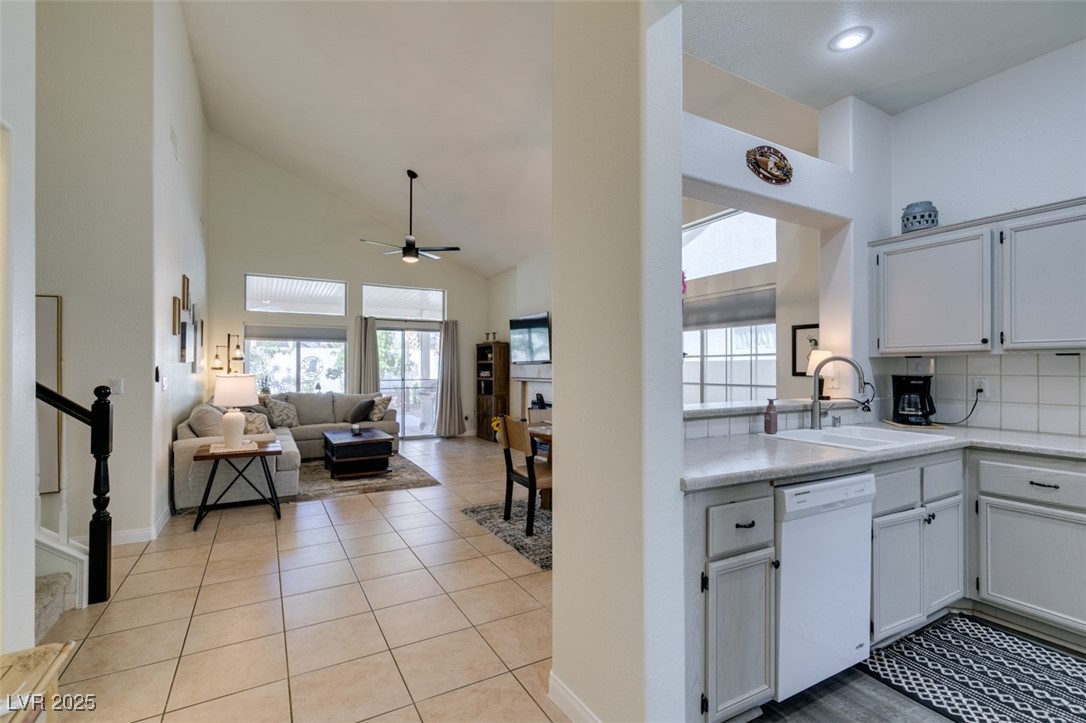 Henderson, Nevada 89012, United States, 3 Bedrooms Bedrooms, ,3 BathroomsBathrooms,Residential,Active,213606