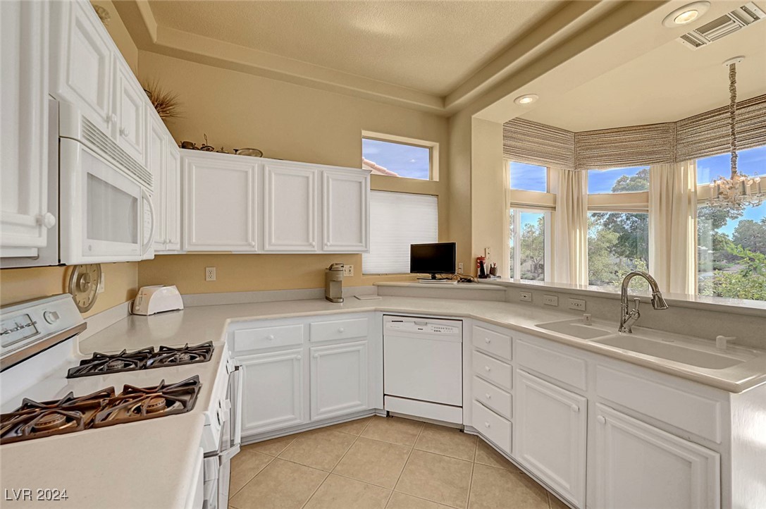 9833 Villa Ridge Drive, Las Vegas, Nevada image 33