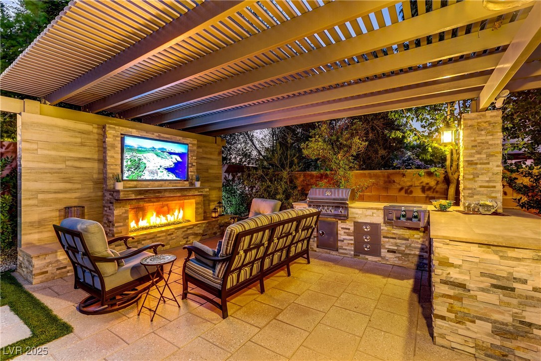 109 S Buteo Woods Lane