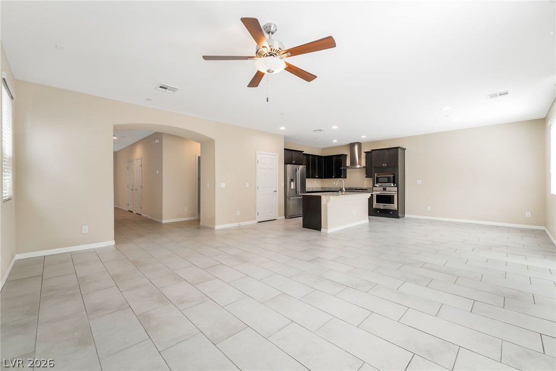 2915 Caxton Grove Drive