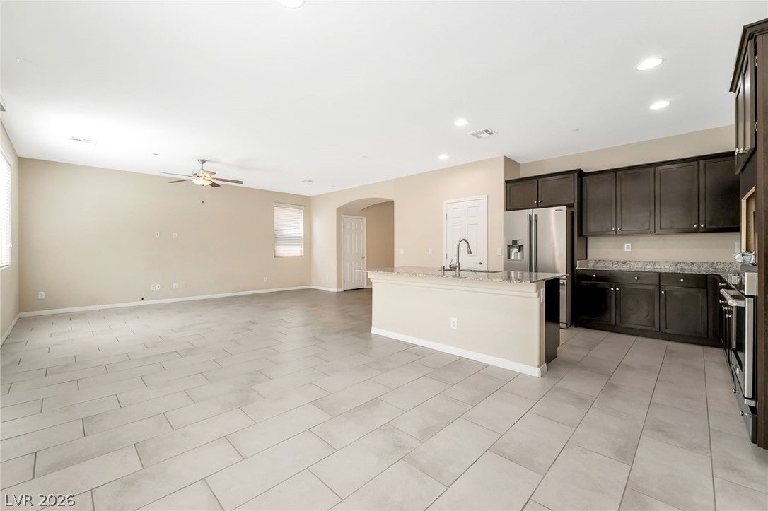 2915 Caxton Grove Drive