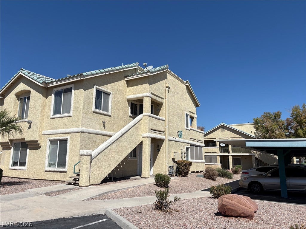 1421 Linnbaker Lane 202