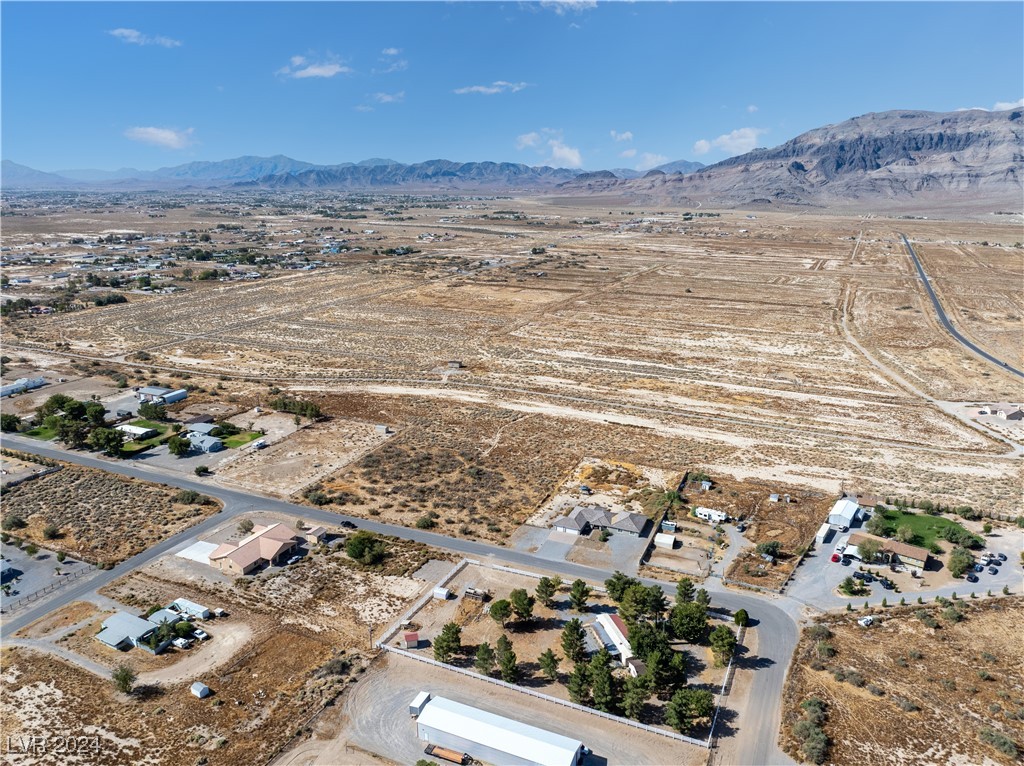 5850 N Johnnie Mine Street, Pahrump, Nevada image 2