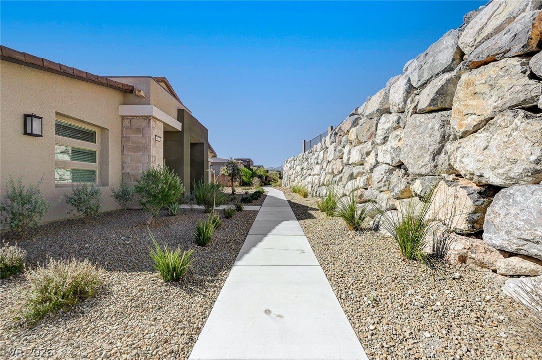 913 Allister Fields Lane