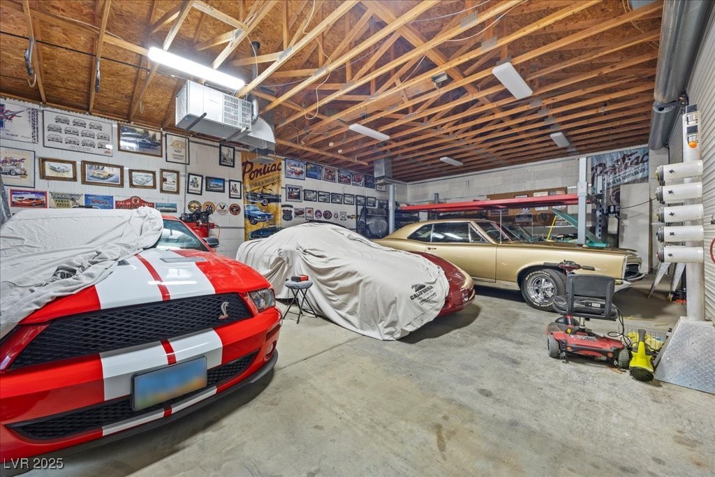 5715 N Bonita Vista Street