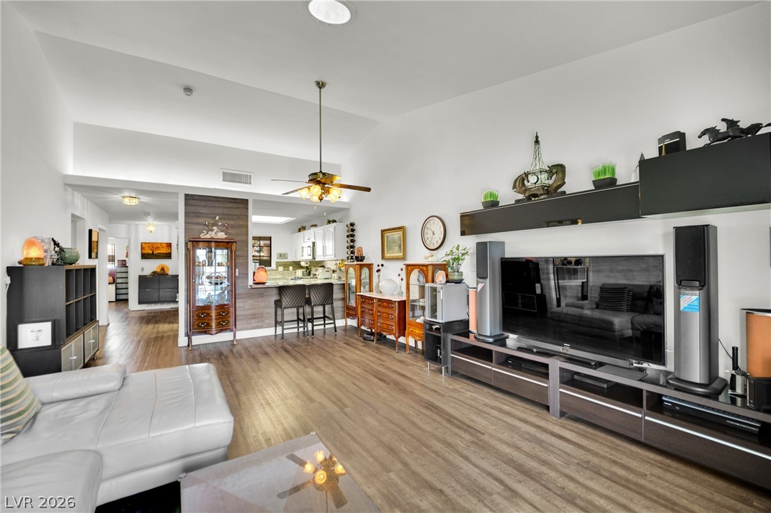 2851 S Valley View Boulevard 1100