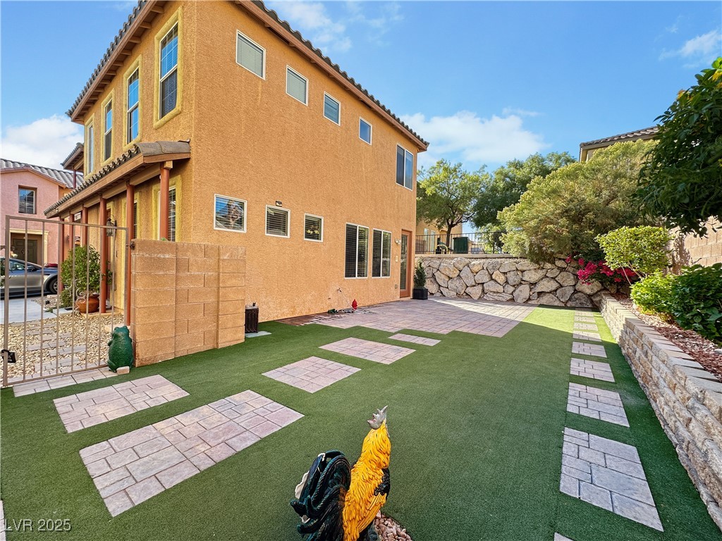 8122 Retriever Avenue