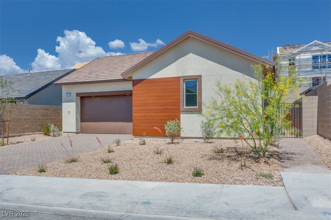 1021 Golden Summit Drive
