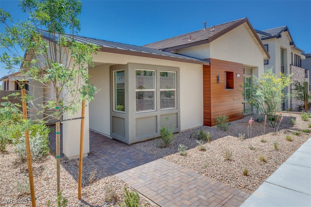 1021 Golden Summit Drive