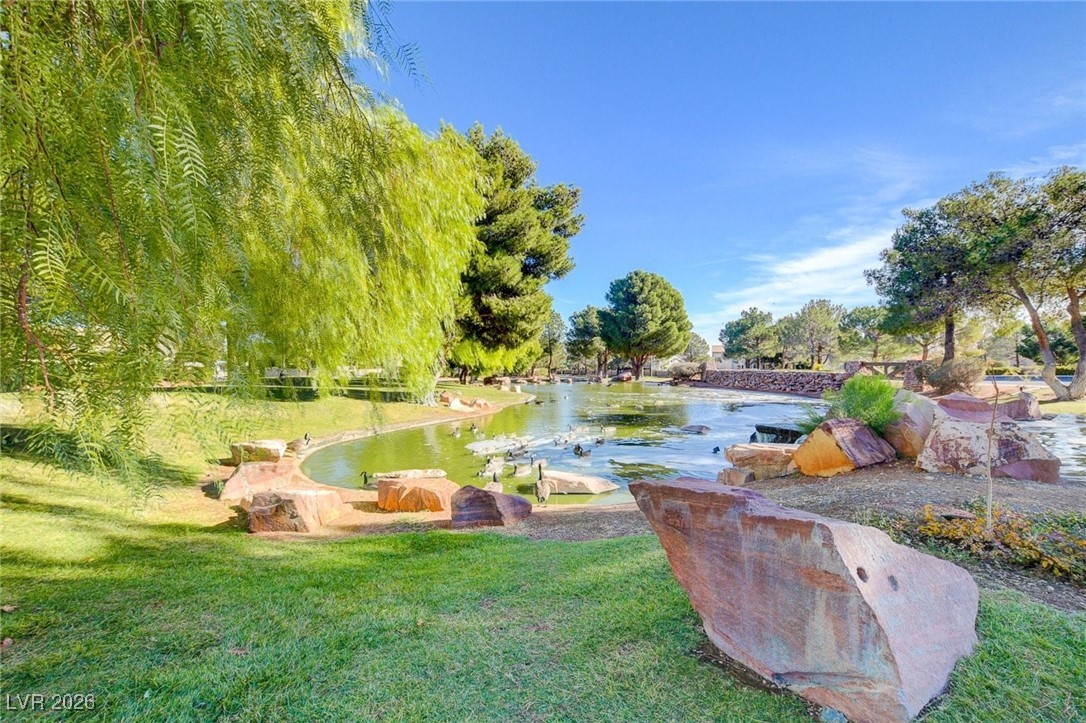 9725 Cascade Falls Avenue