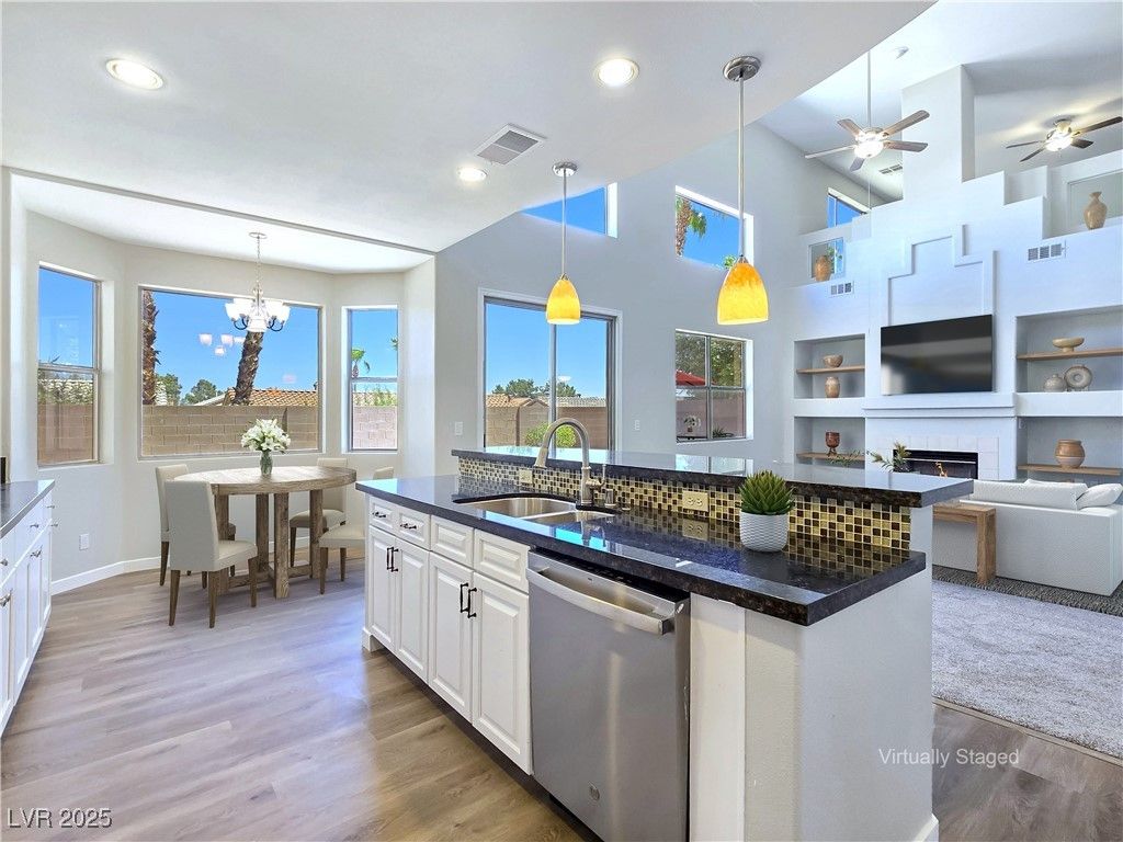 Photo of 1408 Colfax Creek Street, Henderson, NV 89012 (MLS # 2675259)