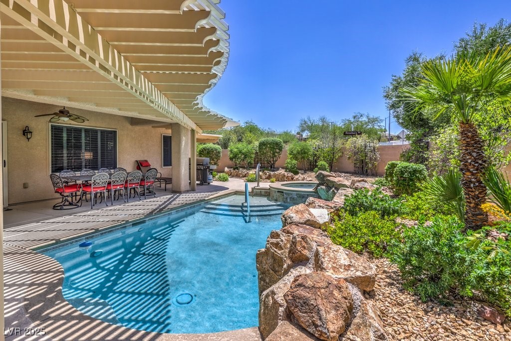 2193 Bliss Corner Street